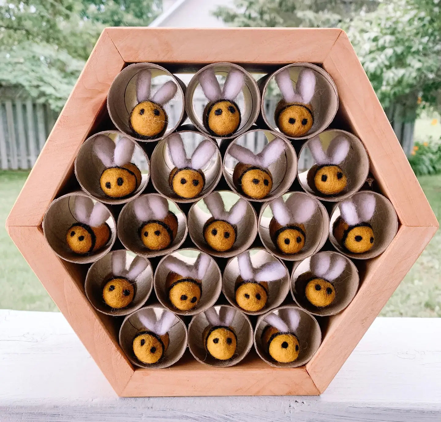 Felt Bee