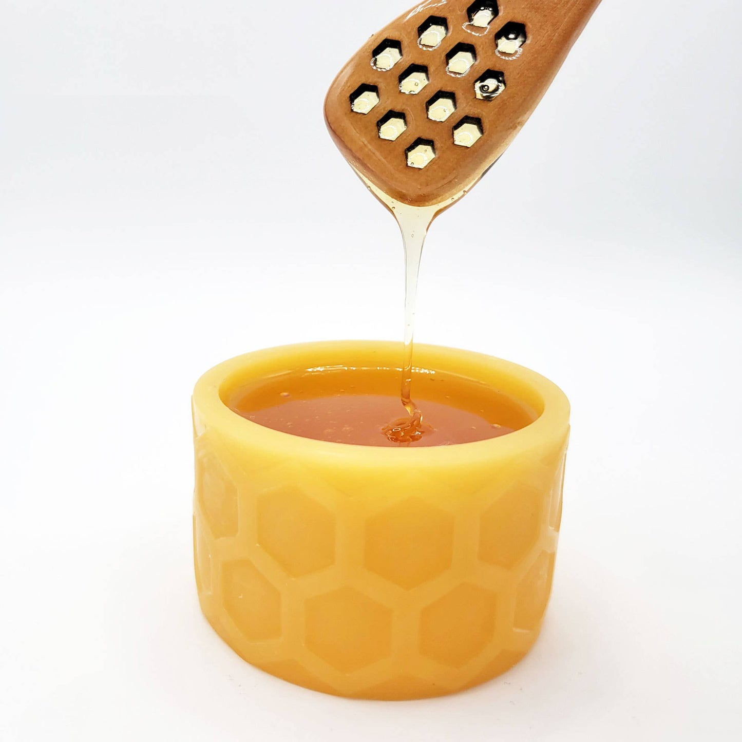 Beeswax honeypot