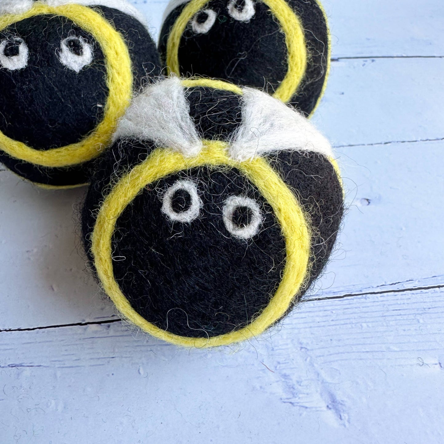 Bee Design Felt Ball