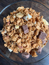 Load image into Gallery viewer, Granola - Love Me Chunky
